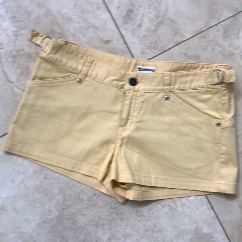 Billabong yellow shorts Size 7
